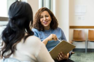 Top Plastic Surgeons USA | Breast Reduction and Body Contouring: How Specialists Create Balanced Silhouettes